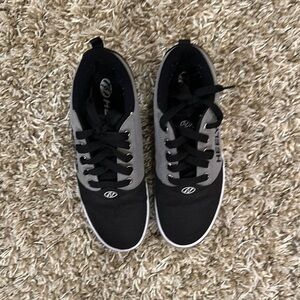 Heelys Black and Gray Sneakers with Low-Top Design